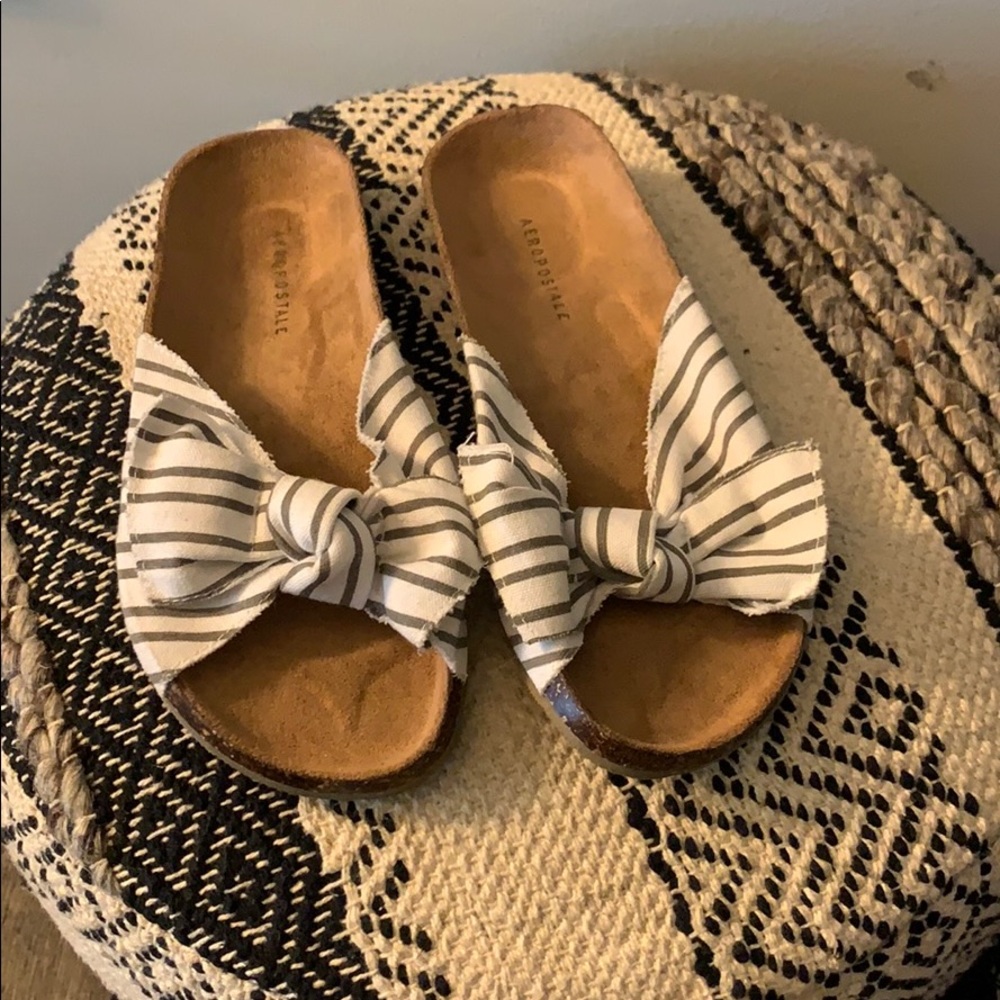Aeropostale sandals